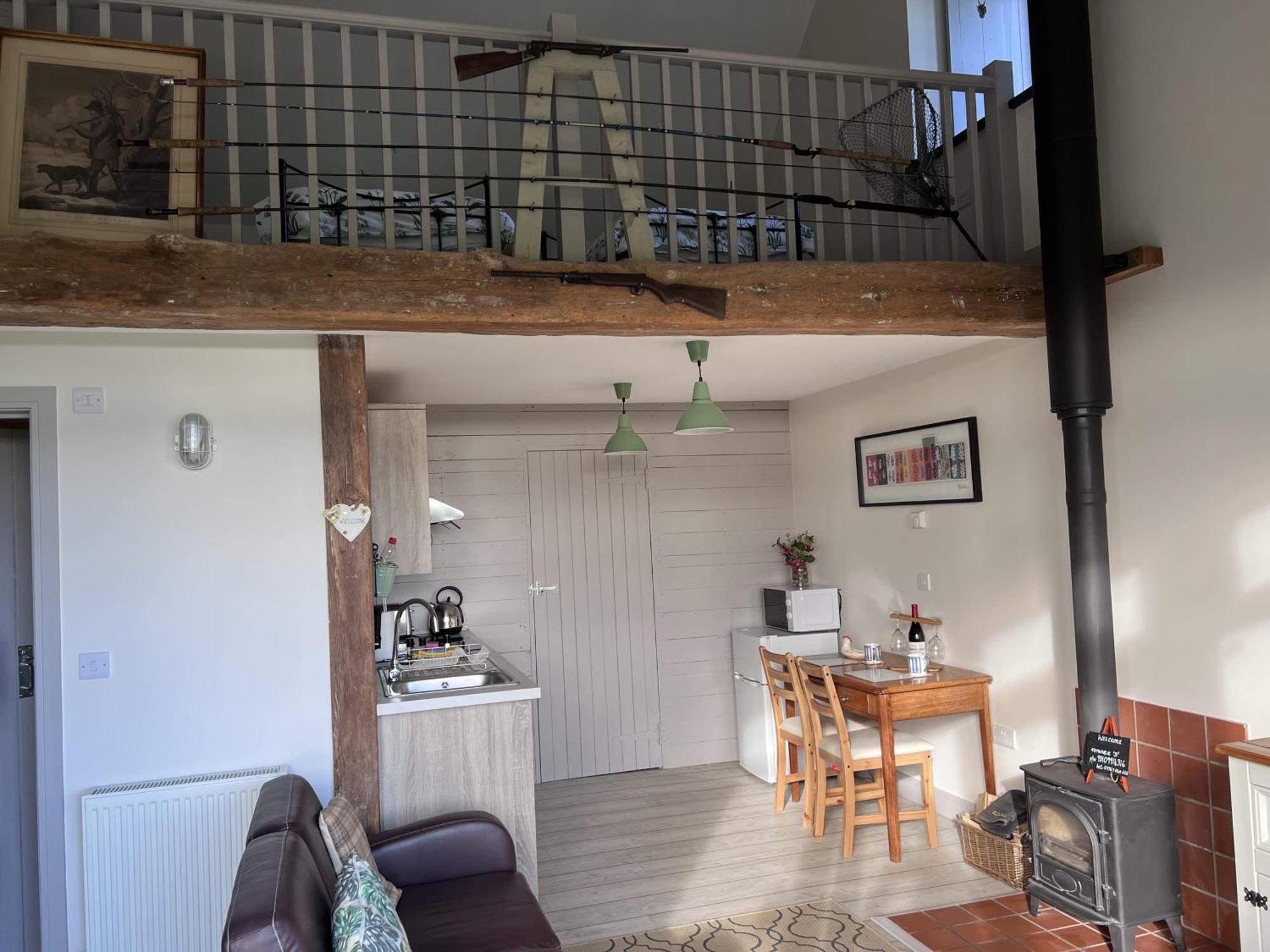 Poachers Hut - Captivating 1-Bed Cottage Shorwell Εξωτερικό φωτογραφία